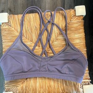 Lululemon sports bra